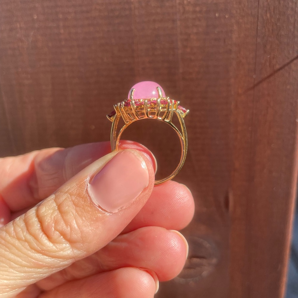 14k Gold, Pink Jade & Ruby Ring - Picture 3 of 8